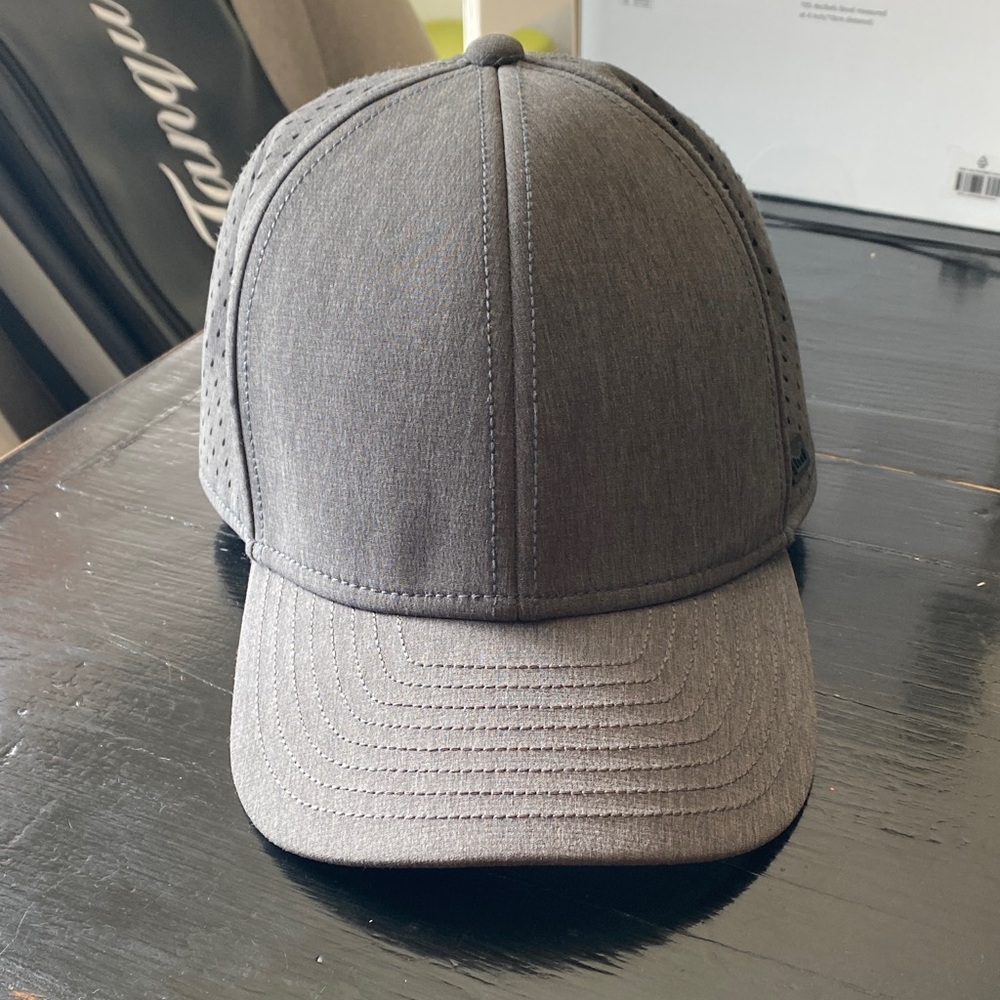 Melin A-game hydro Charcoal Gray, classic fit SnapBack Men's Hat